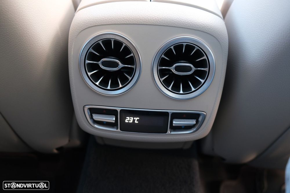 Mercedes-Benz E 220 d AMG Line - 28