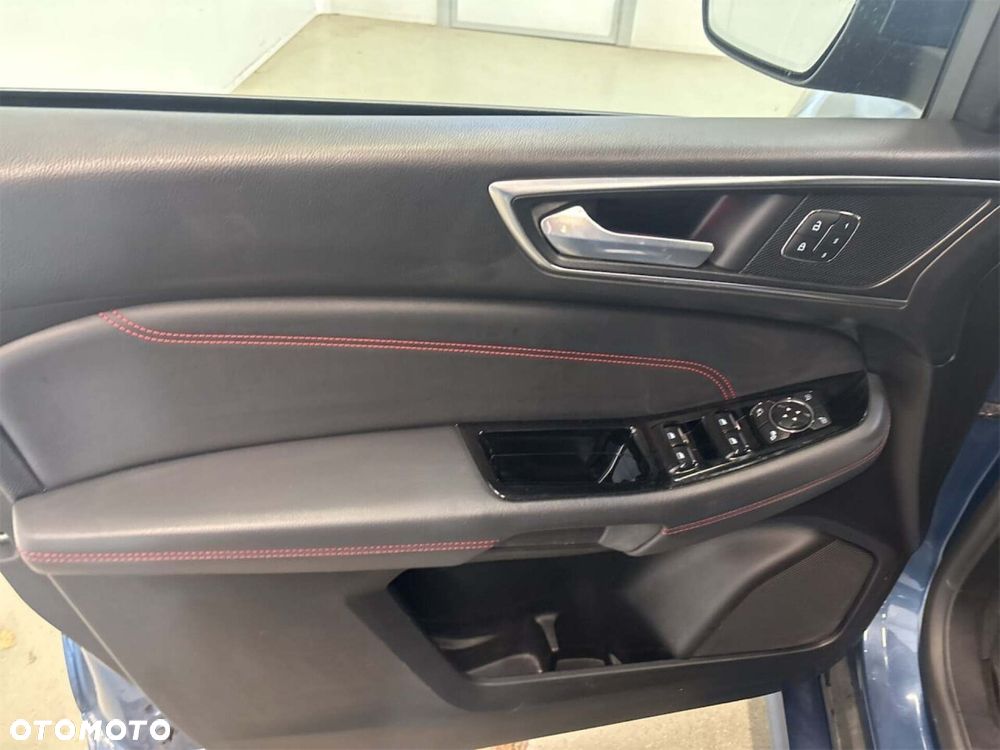 Ford S-Max 2.5 Duratec FHEV (7-Sitzer) ST-LINE - 12