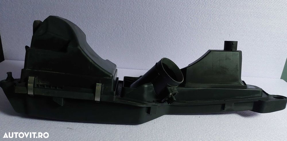 Carcasa filtru aer BMW F20 F21 F22 F30 F 31 F32 F33 F34 Cod 8511655 - 2