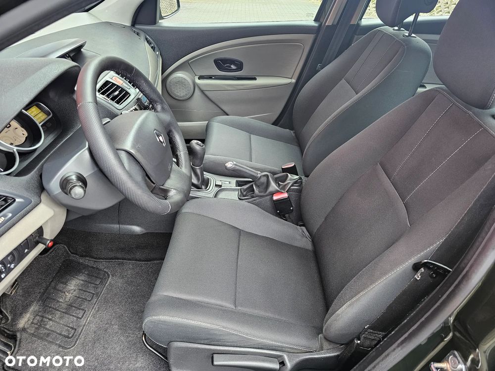 Renault Megane 1.6 16V Expression - 6