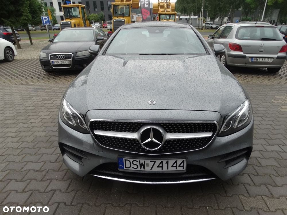 Mercedes-Benz Klasa E 200 9G-TRONIC AMG Line - 6