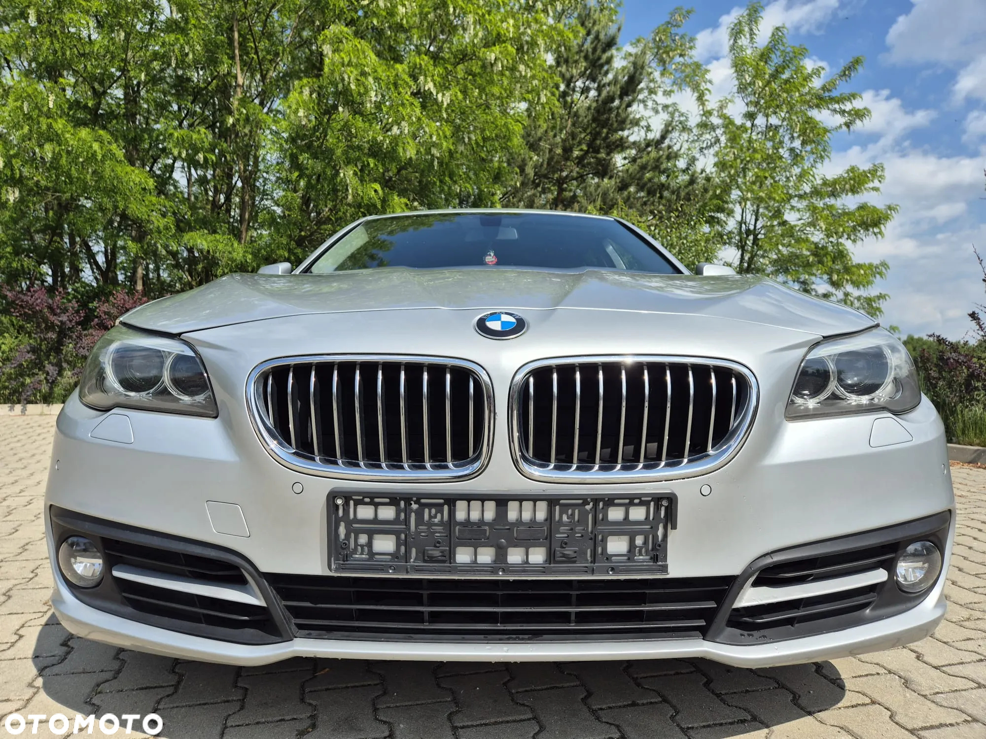 BMW Seria 5 525d xDrive Touring - 2