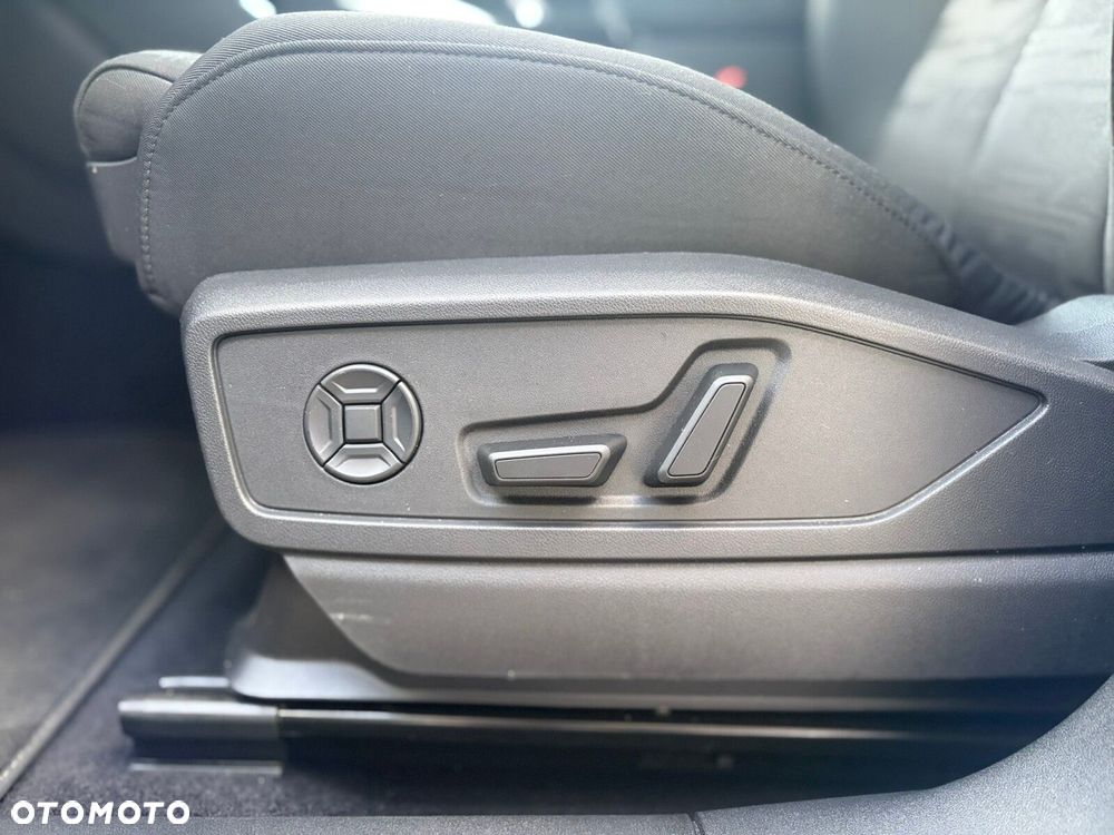 Audi Q5 Sportback - 15