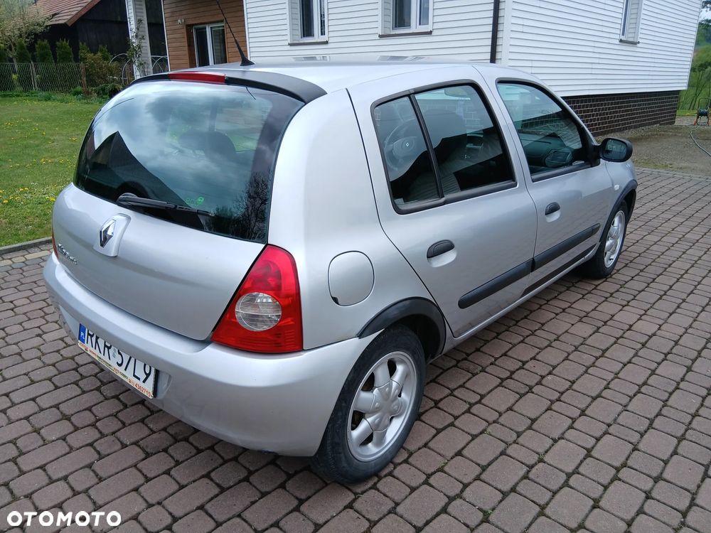 Renault Clio - 18