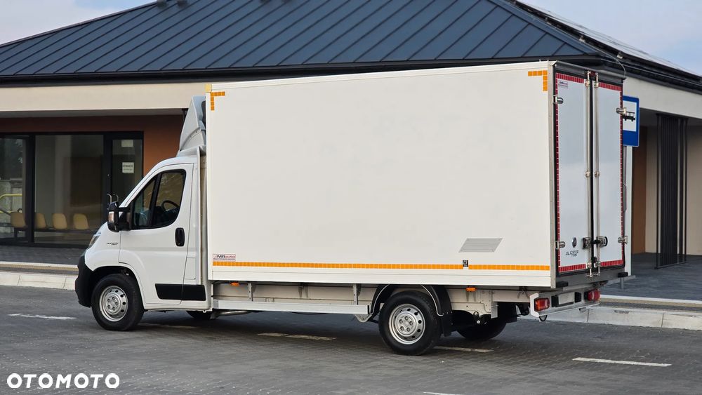 Fiat DUCATO MAXI ❗️DUŻY KONTENER / IZOTERMA 8EP MRAUTO / PODUSZKI PNEUMATYCZNE / SALON POLSKA / 1 WŁ / PO DUŻYM SERWISIE / TEMPOMAT / NAVI / PODUSZKI PNEUMATYCZNE / JAK NOWY ❗️❗️ - 14