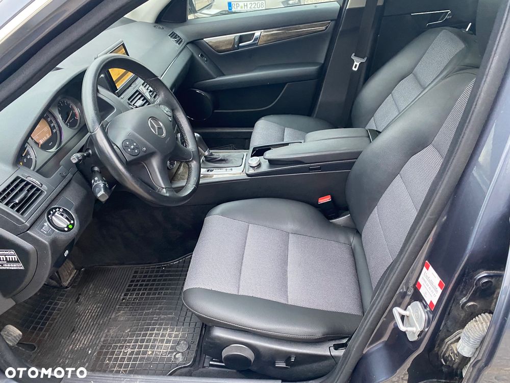 Mercedes-Benz Klasa C - 19