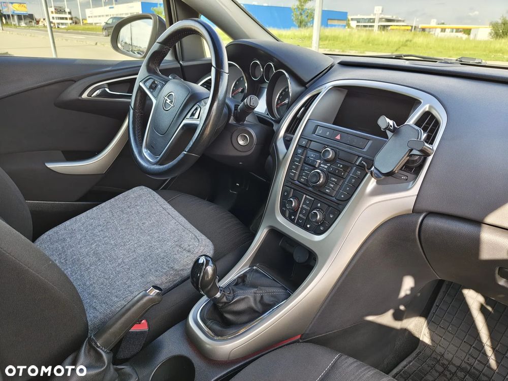 Opel Astra 1.4 Turbo Cosmo - 13