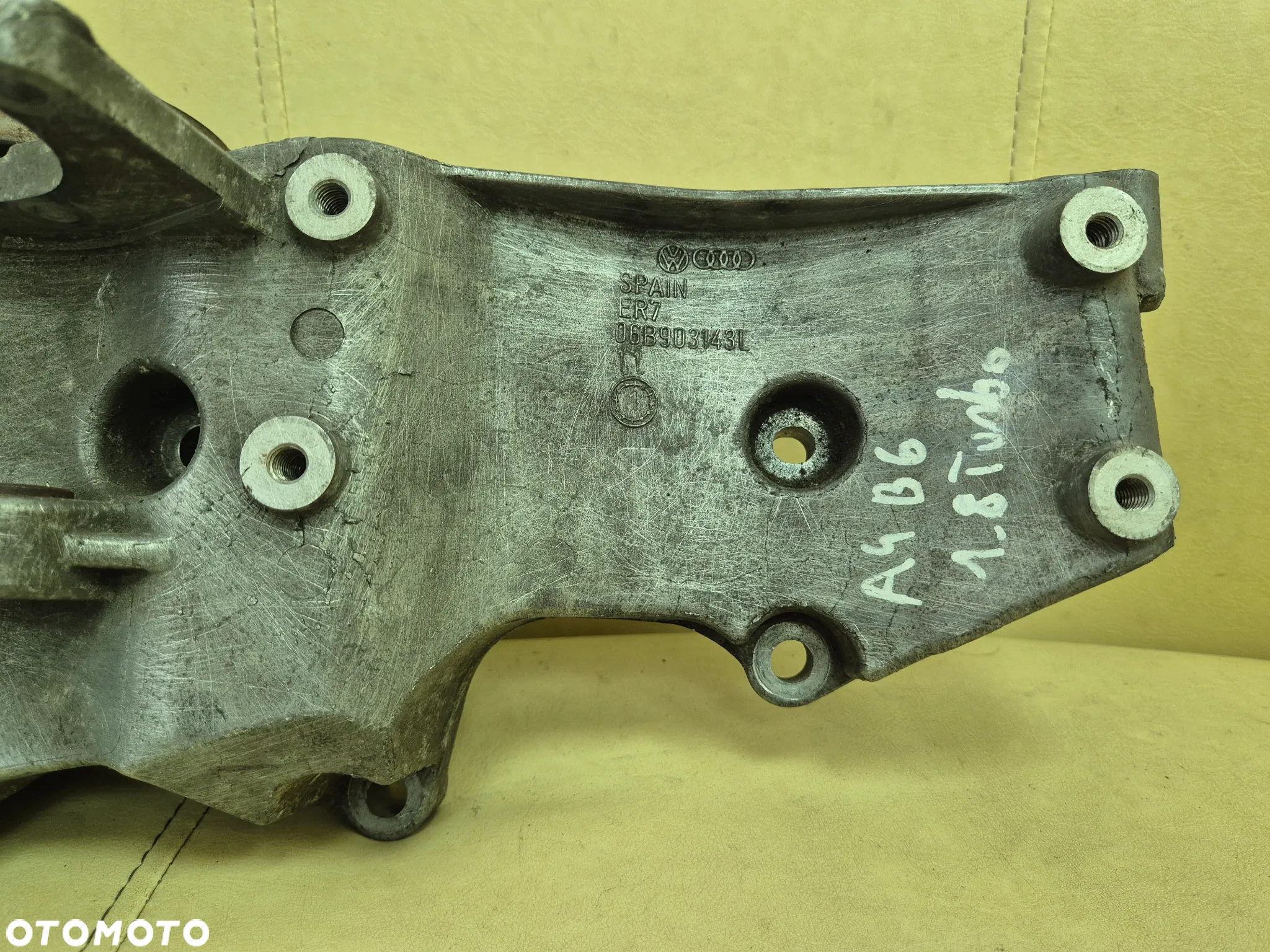 ŁAPA PODPORA MOCOWANIE WSPORNIK ALTERNATORA AUDI A4 B6/ VW PASSAT B5 FL 1.8/ 2.0 B 06B903143L - 6