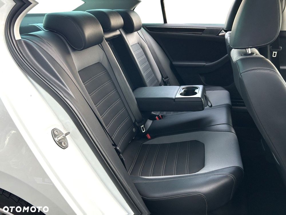 Volkswagen Jetta 1.4 TSI BMT Highline - 13