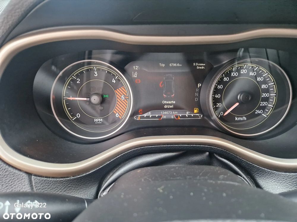 Jeep Cherokee - 18