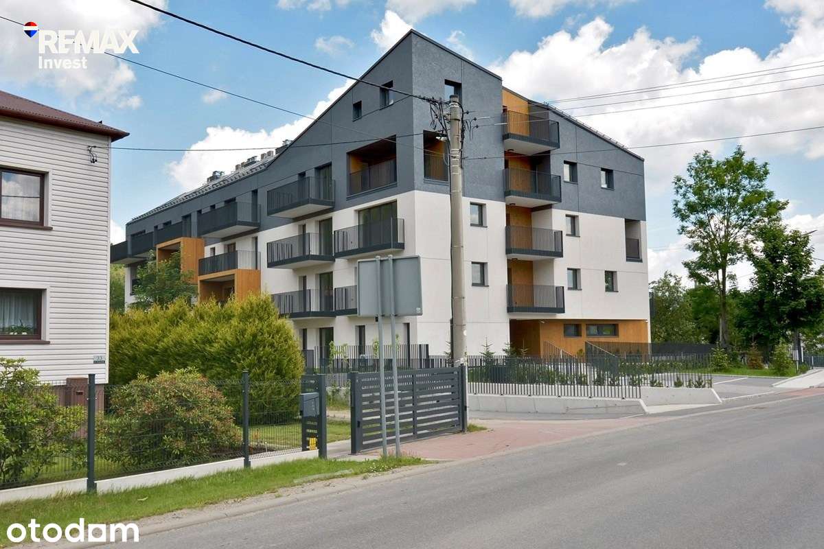 Duże mieszkanie z antresolą i balkonem