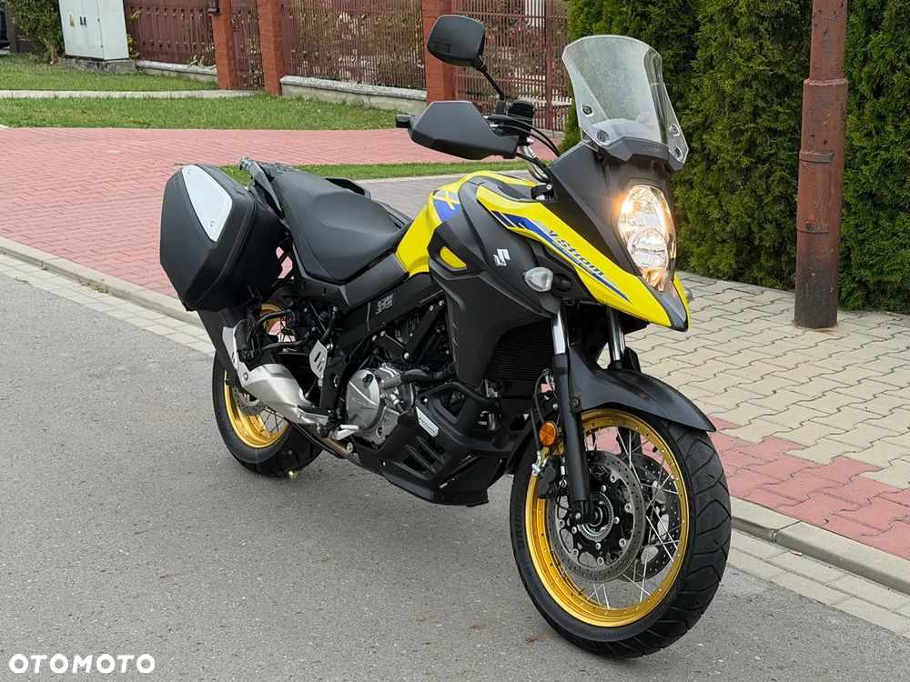 Suzuki V-STROM - 8