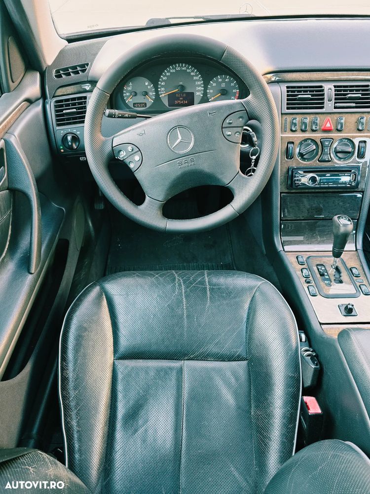 Mercedes-Benz E - 24