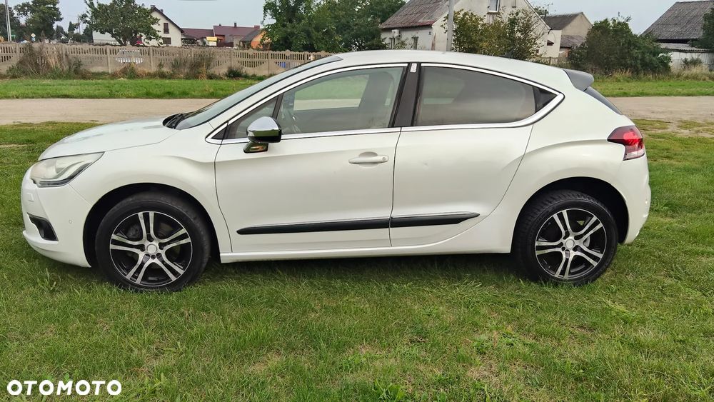 Citroën DS4 HDi 165 Pure Pearl - 2