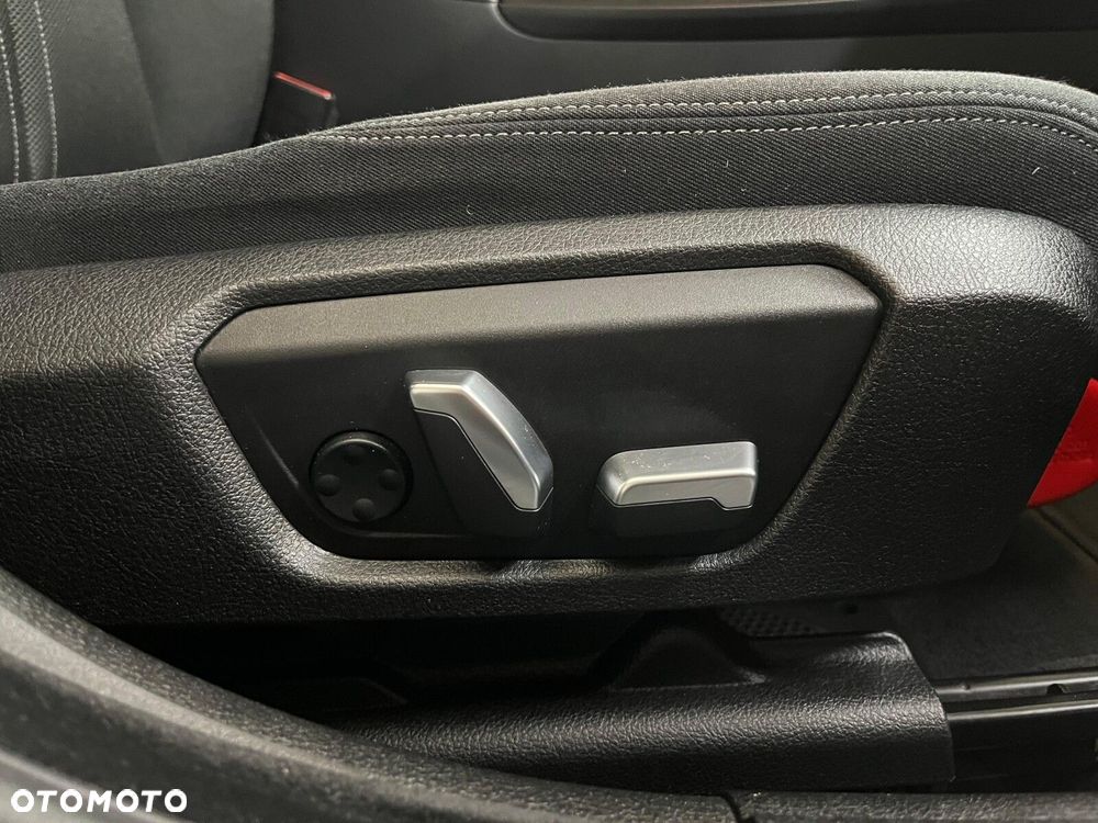 BMW Seria 3 318d Advantage - 33