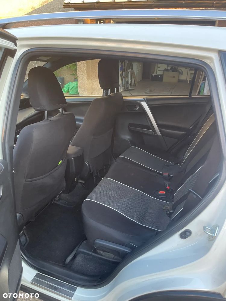 Toyota RAV4 2.0 D-4D Style 4x2 - 8