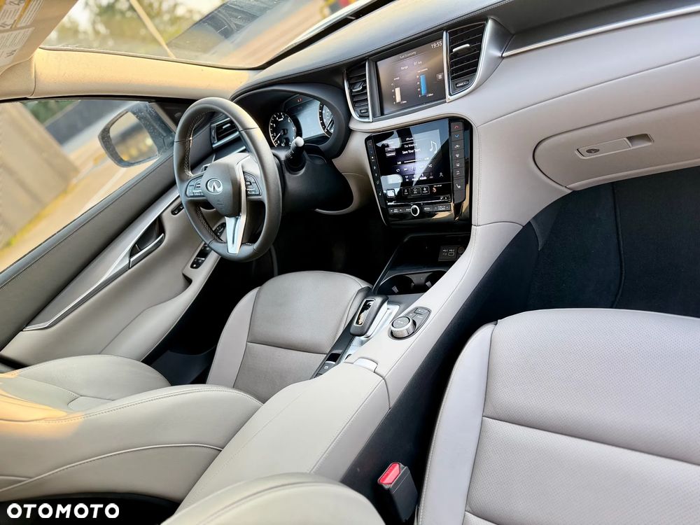 Infiniti QX50 - 11