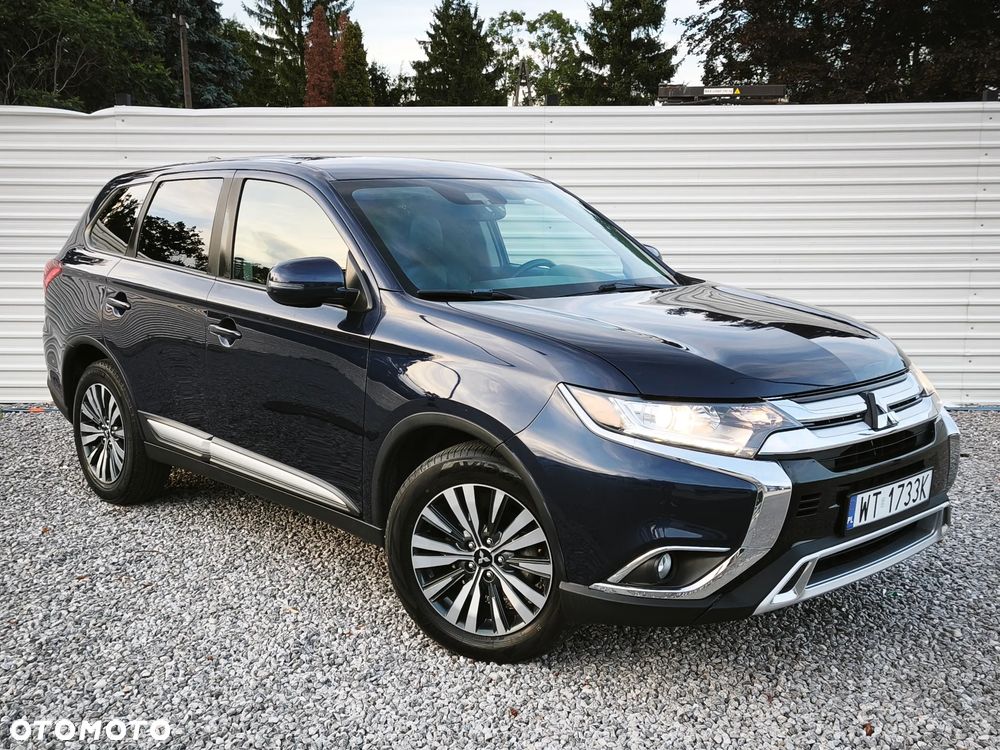 Mitsubishi Outlander - 10