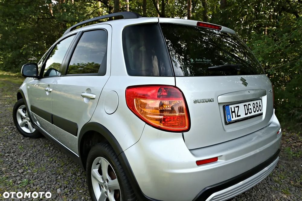 Suzuki SX4 1.6 VVT 4x2 City - 25