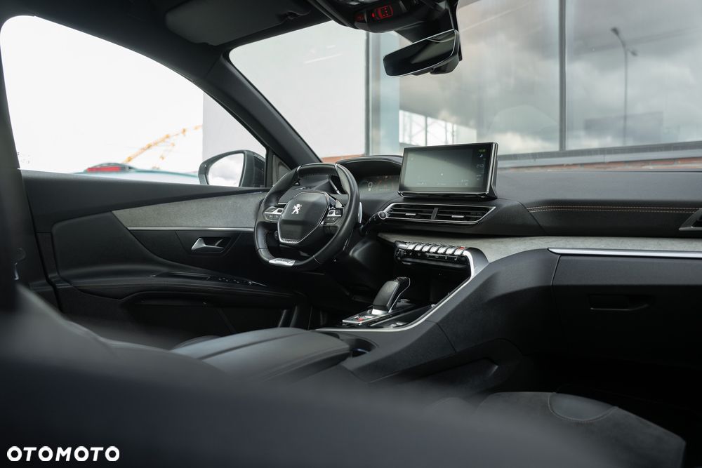 Peugeot 3008 1.6 PureTech HYbrid4 GT Line S&S EAT8 - 29