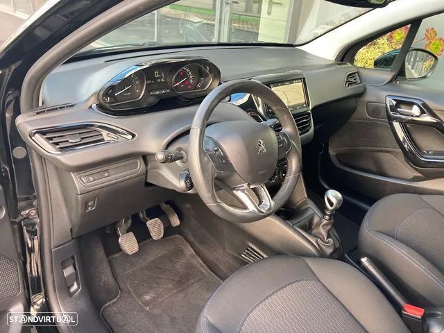 Peugeot 208 1.5 BlueHDi Signature - 13