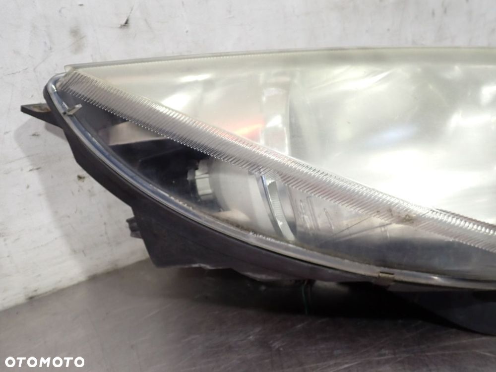 LAMPA PRAWA PRZEDNIA MITSUBISHI COLT CZ3 1.3 MR957354     0301208202 - 5