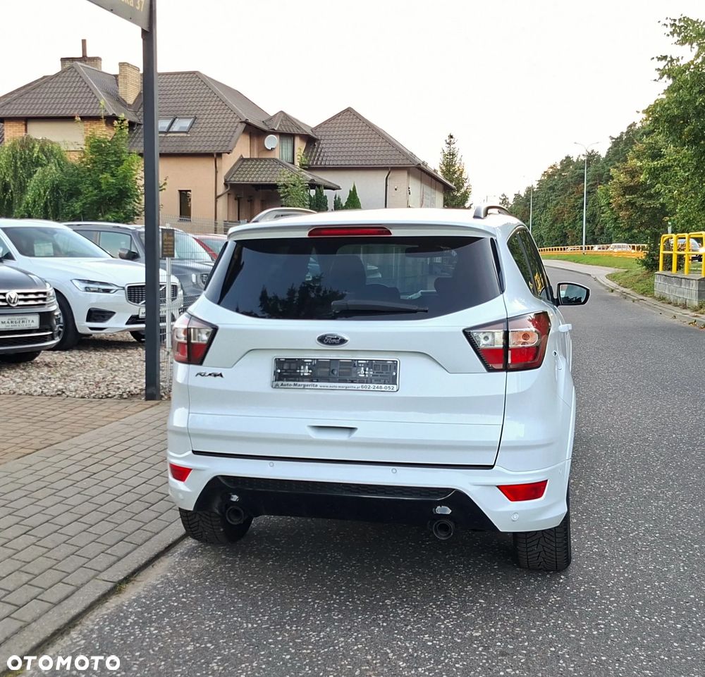 Ford Kuga 2.0 TDCi 2x4 ST-Line - 9
