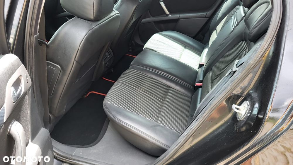 Peugeot 407 - 10