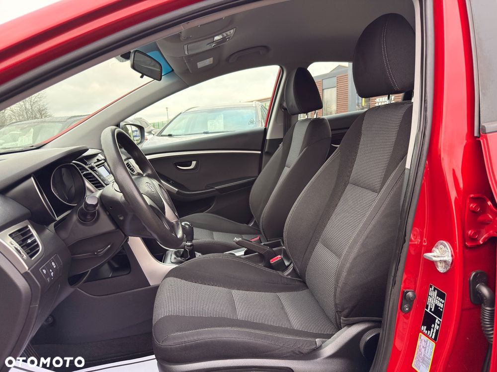 Hyundai i30 1.4 Passion - 11