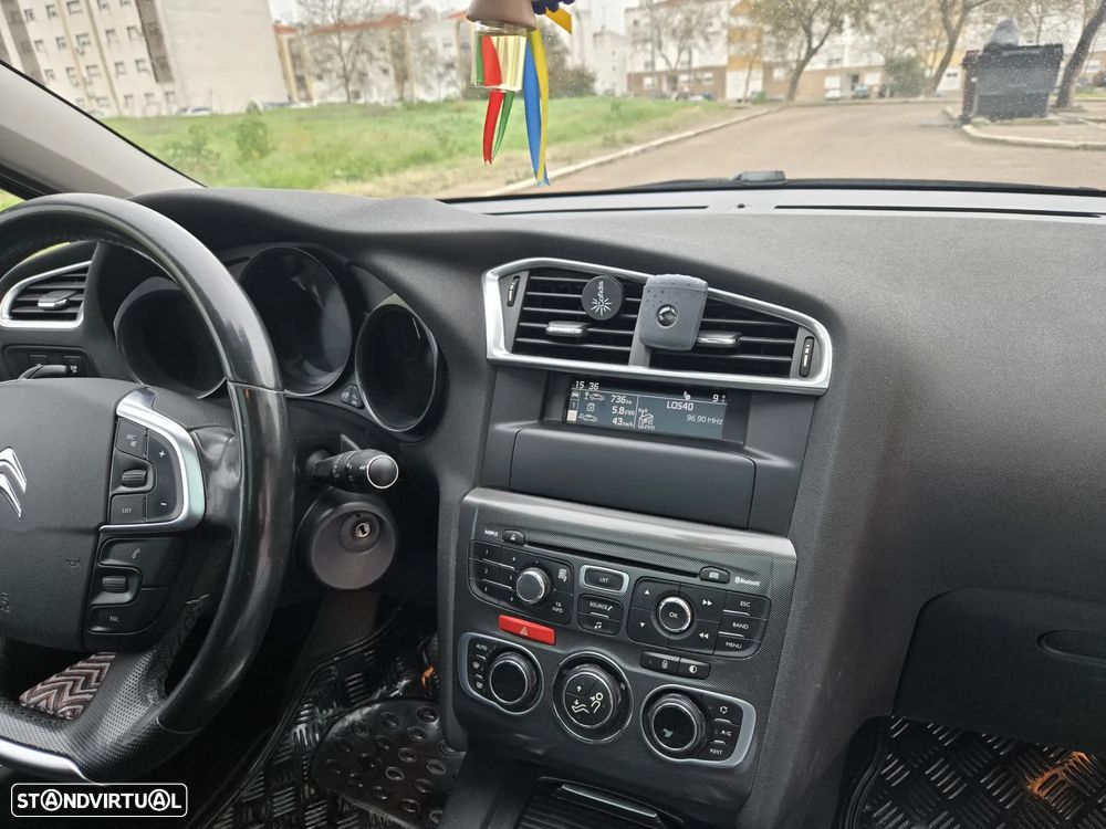 Citroën C4 1.6 e-HDi Exclusive CMP6 - 6