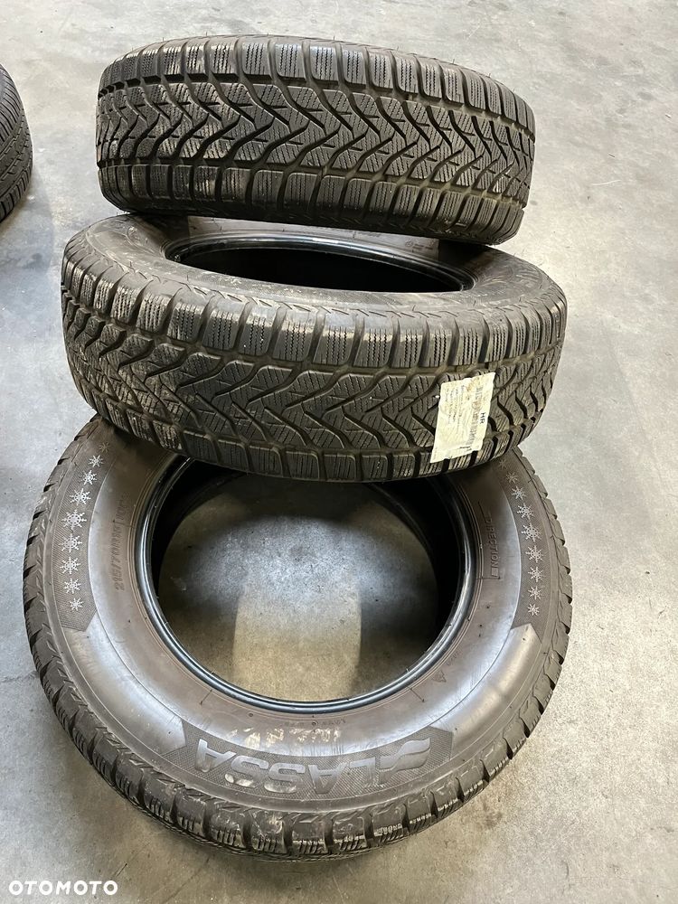 3xOpony 215/70R16 100H Lassa Competus Winter 2 M+S - 6