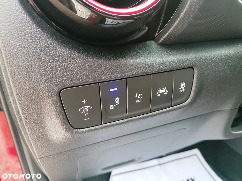 Hyundai Kona 1.6 T-GDI DCT 4WD Premium - 26