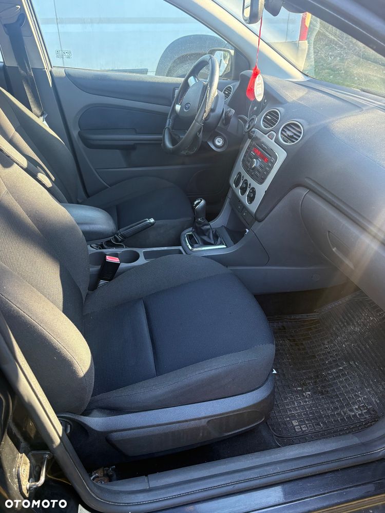 Ford Focus 1.6 TDCi Ambiente - 5