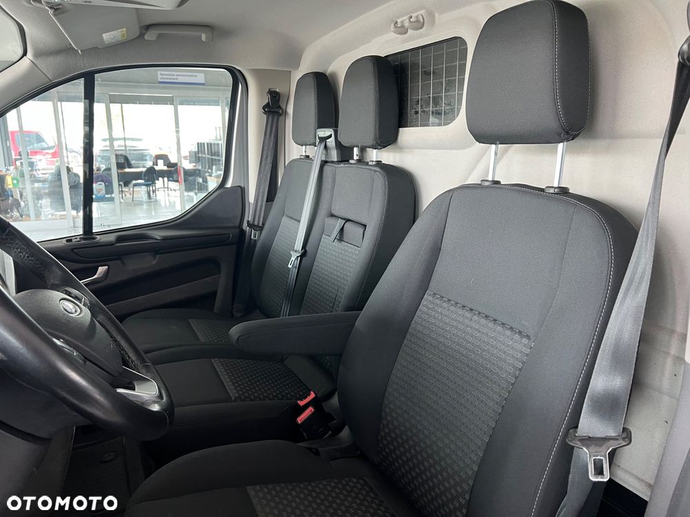 Ford Transit Custom - 22