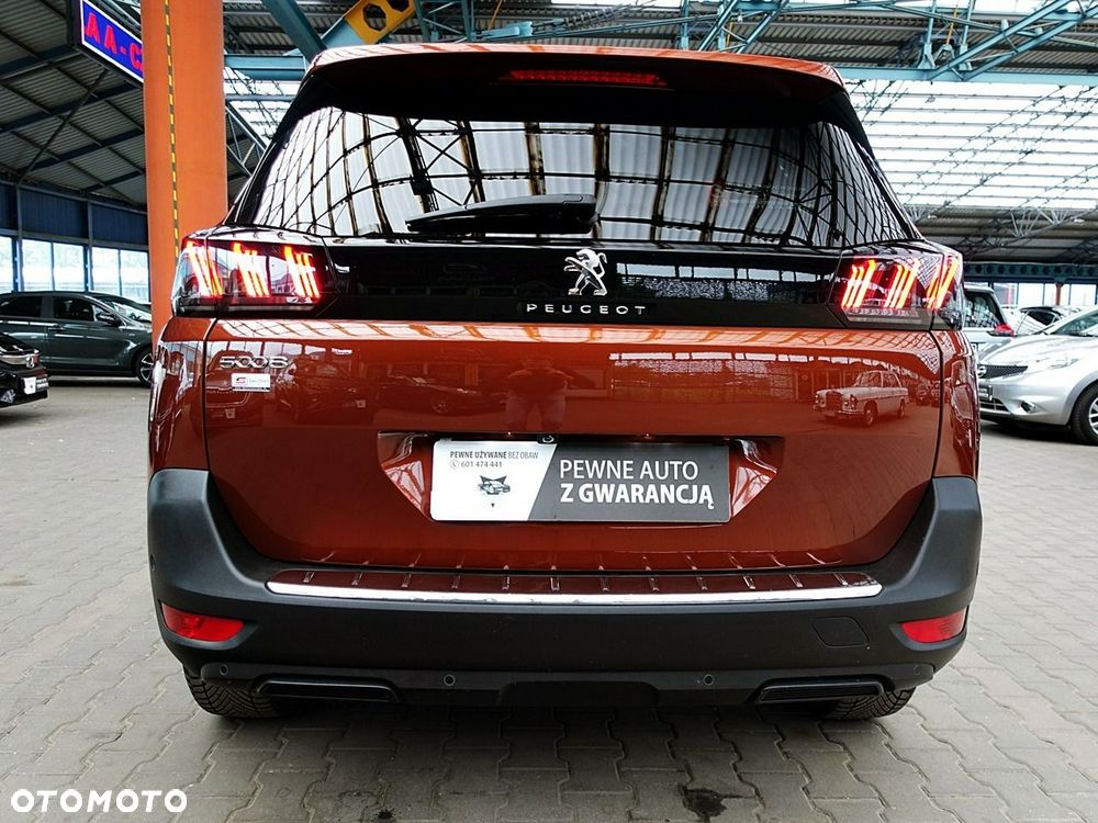 Peugeot 5008 - 5