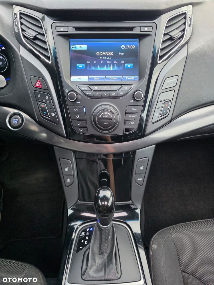 Hyundai i40 1.7 CRDi Comfort + - 16