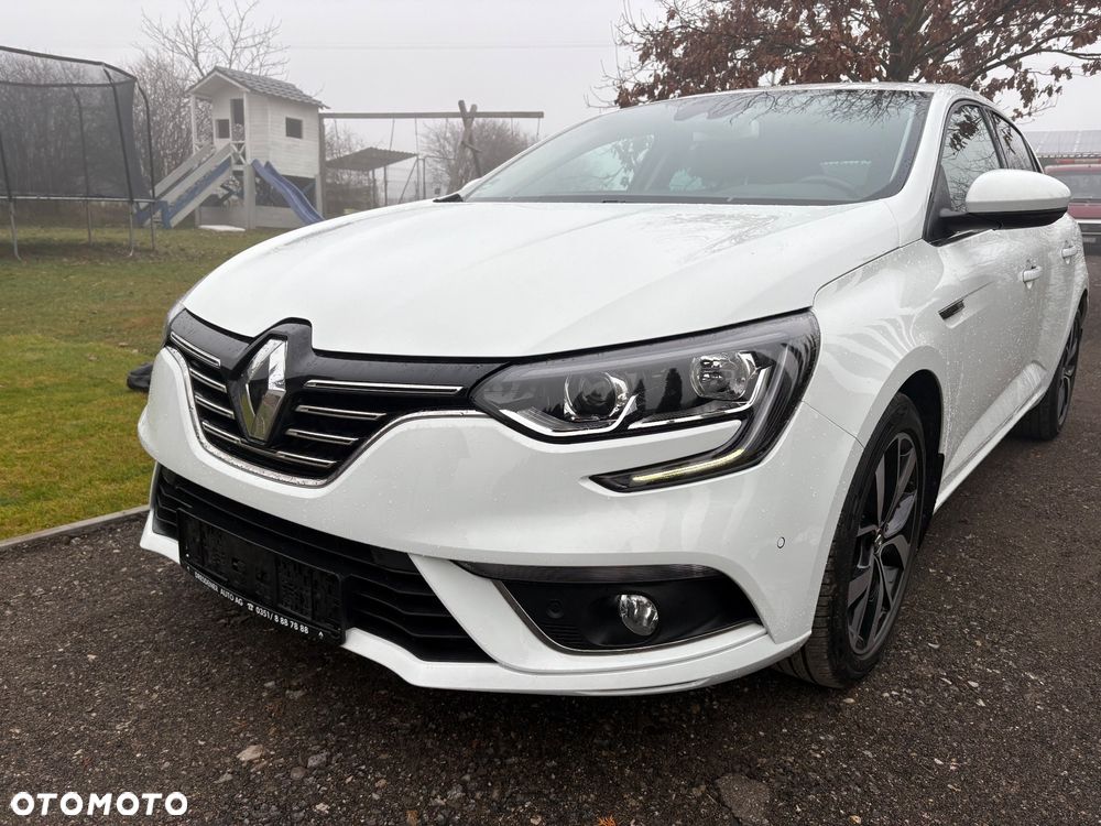 Renault Megane ENERGY TCe 130 BOSE EDITION - 13