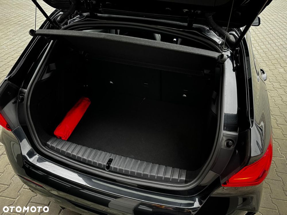 BMW Seria 1 118i Edition M Sport Shadow - 11