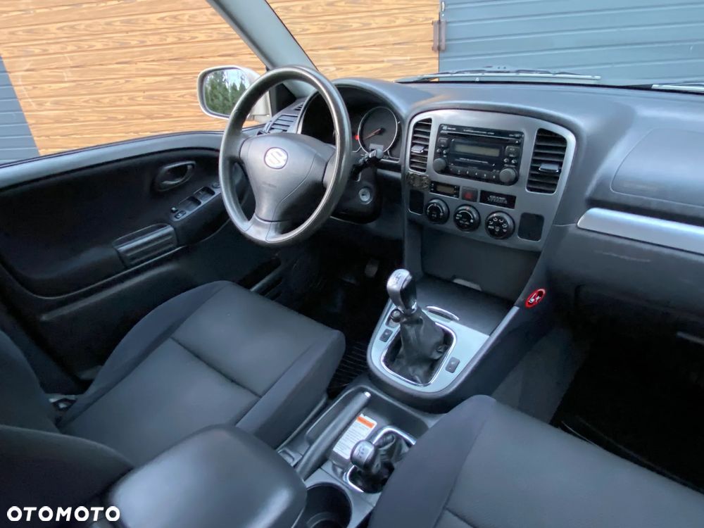 Suzuki Grand Vitara 2.0 Comfort Style - 5