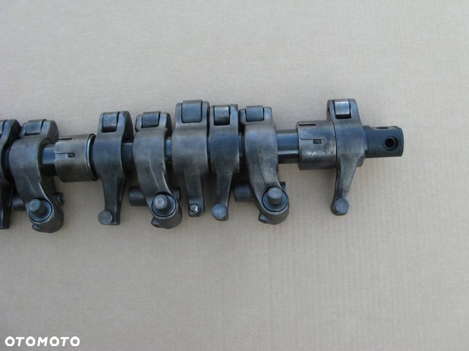 # RENAULT GAMA T RANGE DTI 11 460 KM KLAWIATURA ZAWORÓW - 4