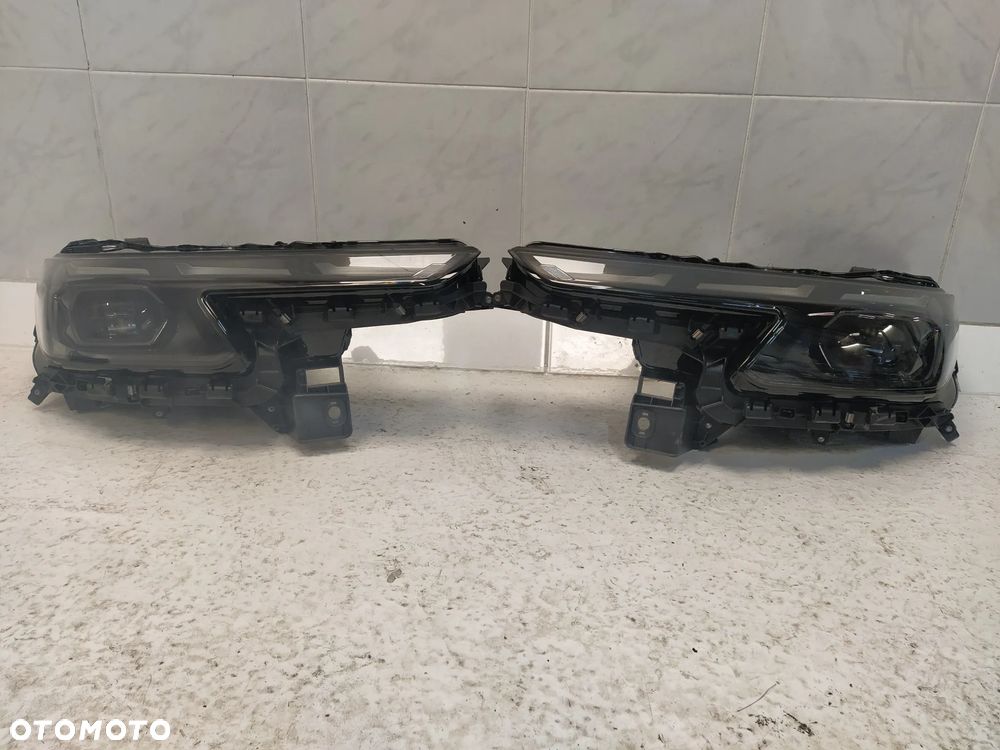 ALFA ROMEO JUNIOR MILANO LAMPA LAMPY REFLEKTOR REFLEKTORY PRZÓD LEWA PRAWA BASE LED PRZETWORNICE ŚRODEK SZCZOTKOWANA SATYNA NAPIS KOMPLETNE NOWE ORYGINAŁ - 2