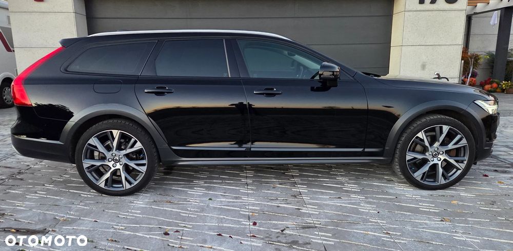 Volvo V90 Cross Country D5 AWD - 2