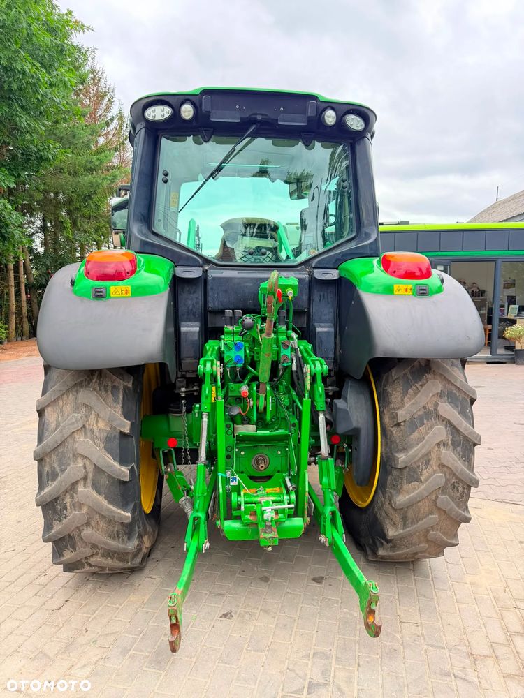 John Deere 6110M - 20