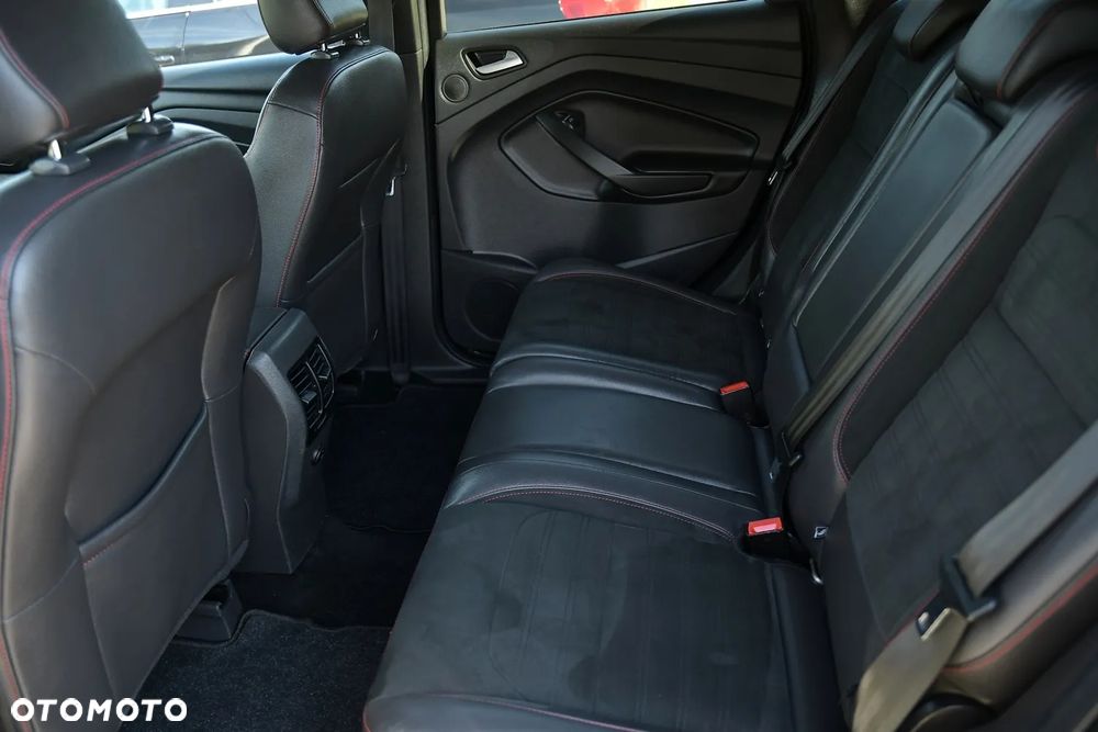 Ford Kuga 2.0 TDCi 4x4 ST-Line - 25
