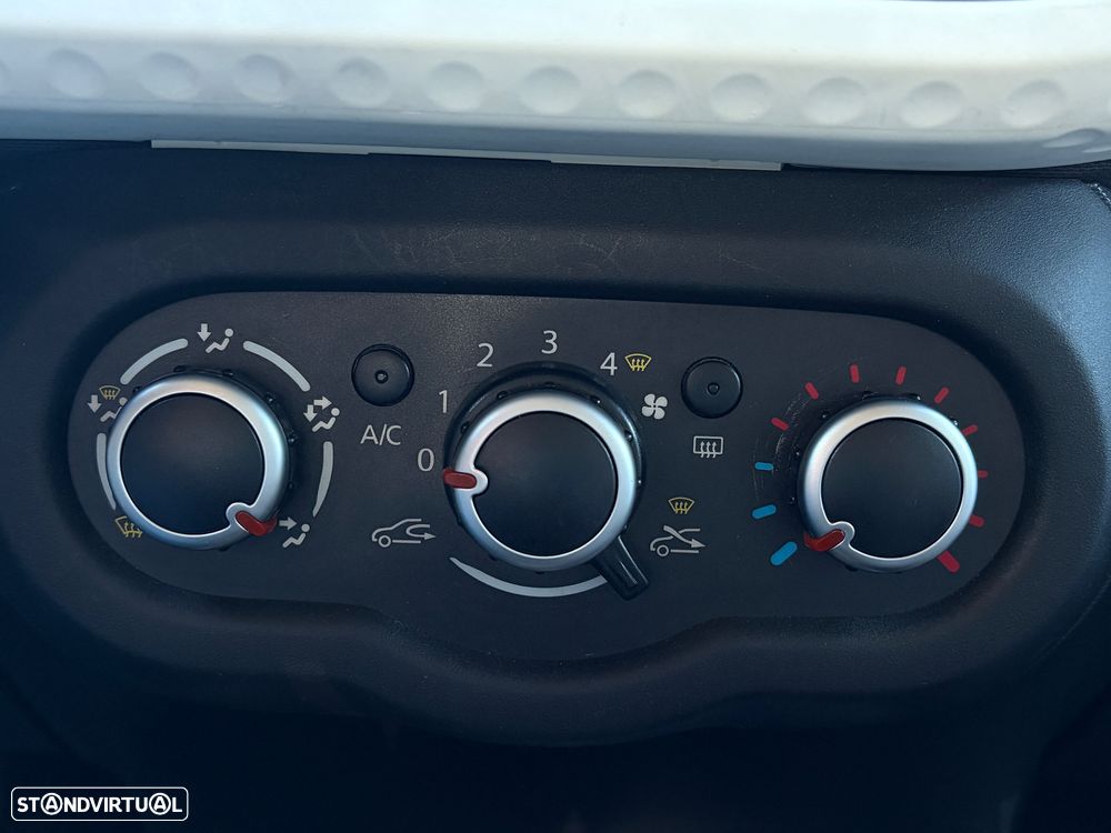 Renault Twingo 1.0 SCe Zen - 27