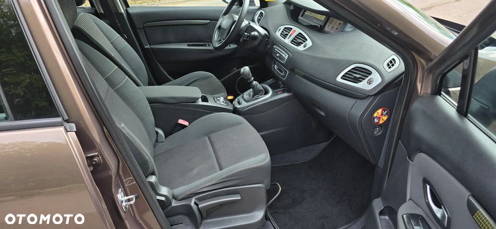 Renault Grand Scenic Gr 1.6 16V Confort Authentique - 10