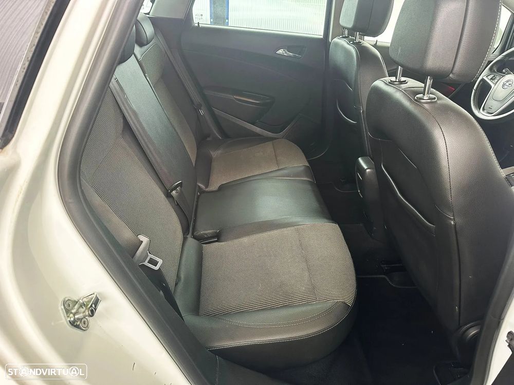 Opel Astra Sports Tourer 1.6 CDTi Excite S/S - 13