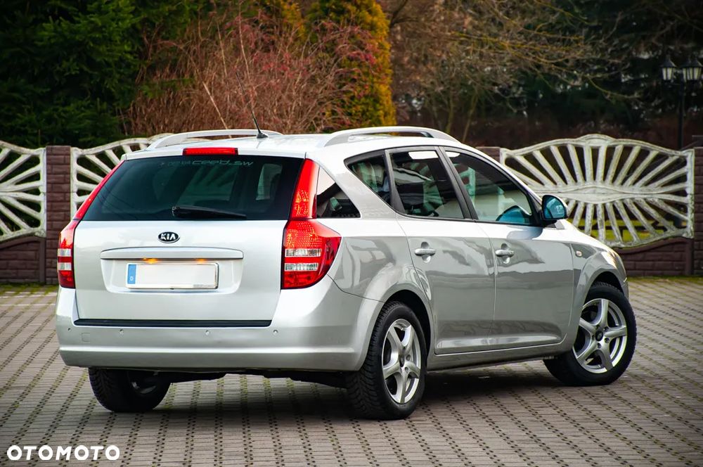 Kia Ceed 1.4 CVVT LX - 18