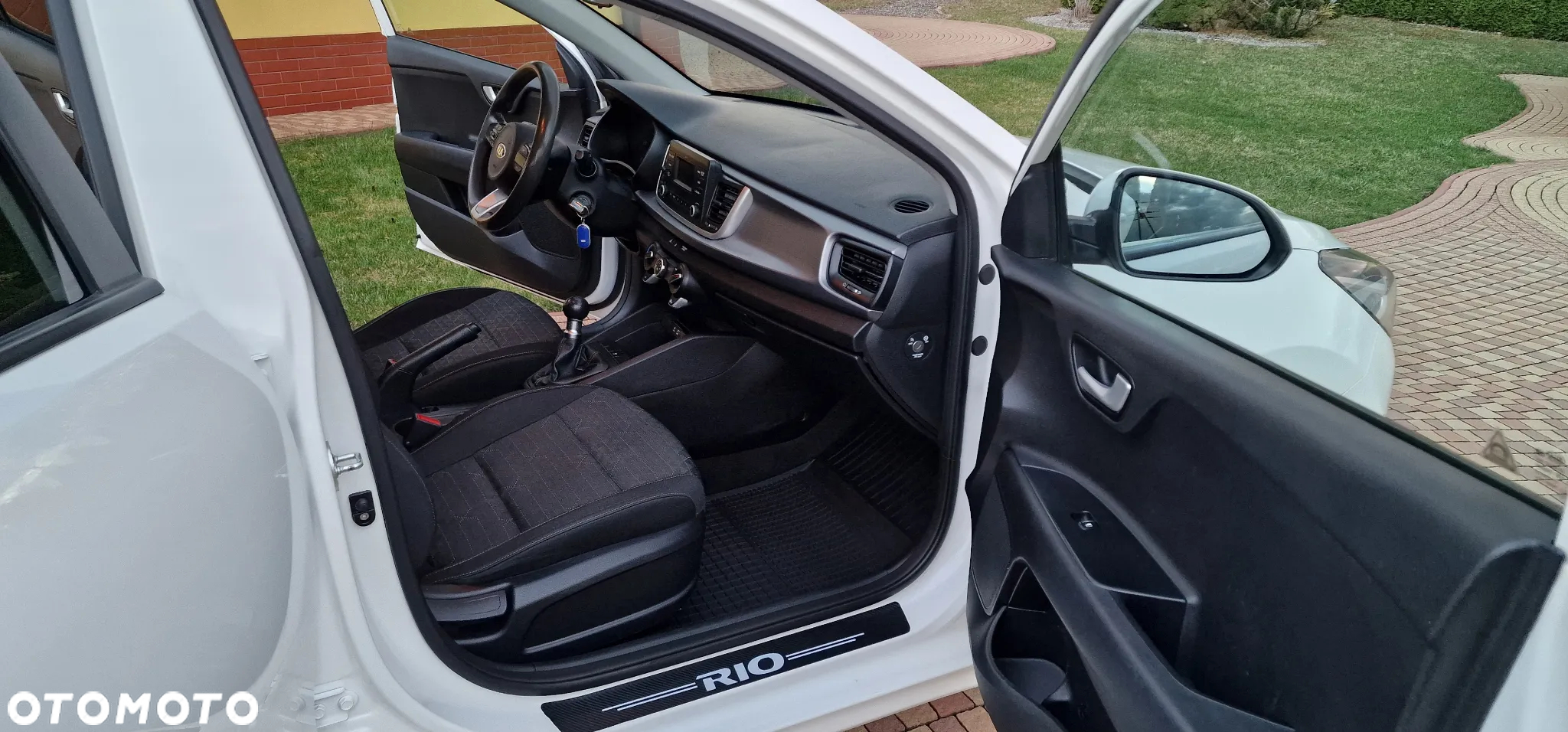 Kia Rio 1.2 M - 21
