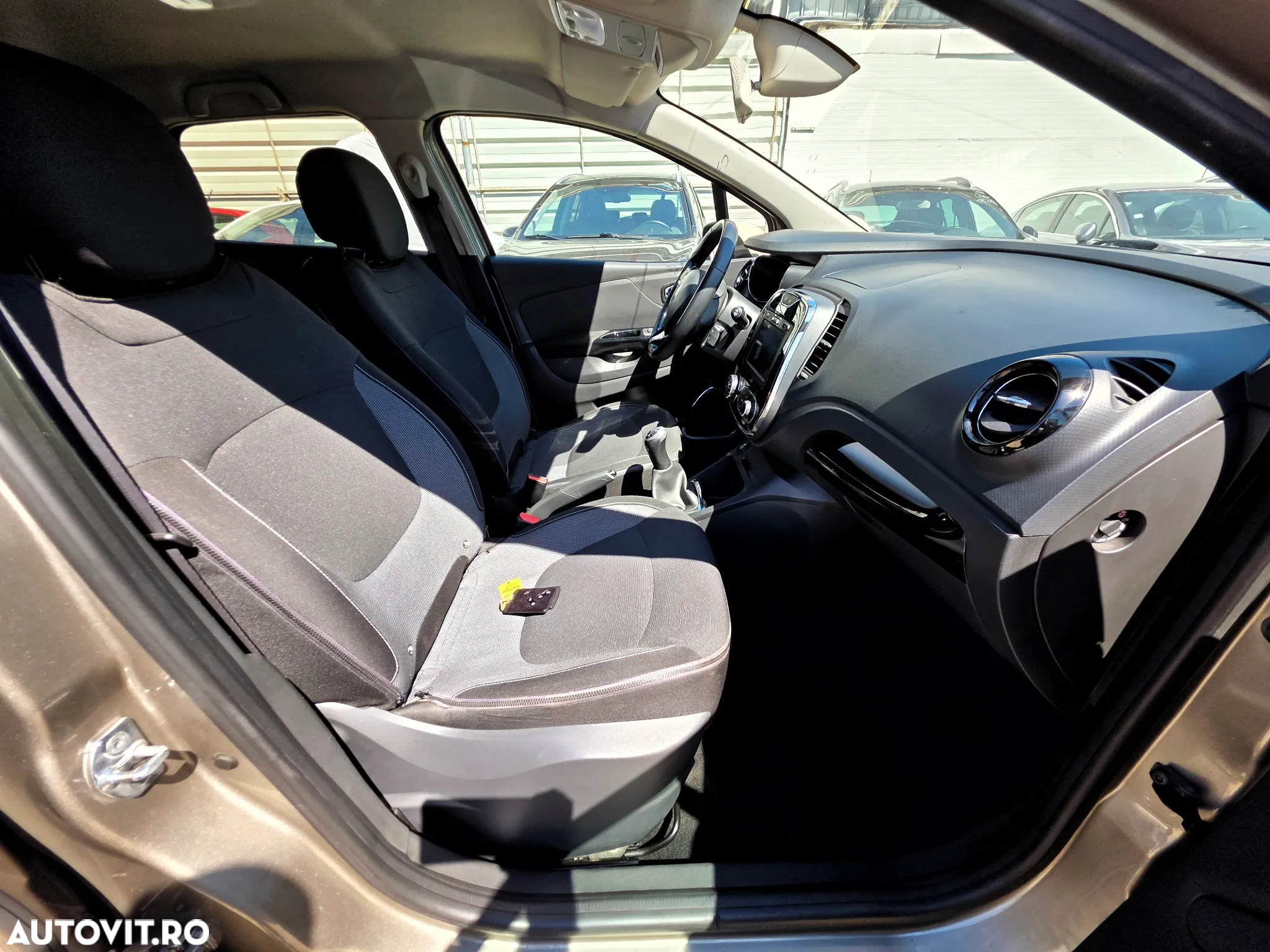Renault Captur dCi Intens - 14